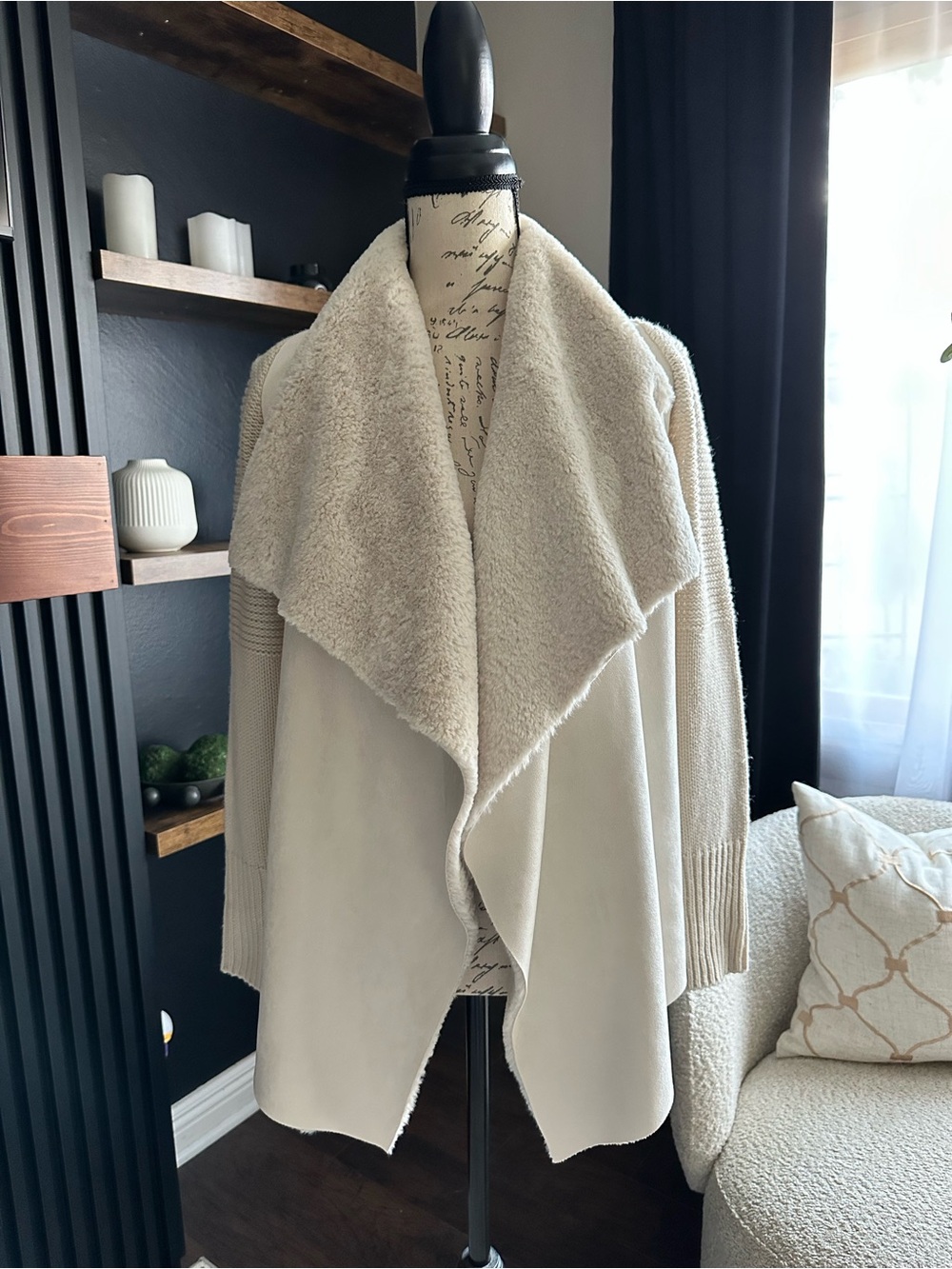 John + Jenn Faux Fur Collar Cardigan XS Cream Open Front Sweater Coat
